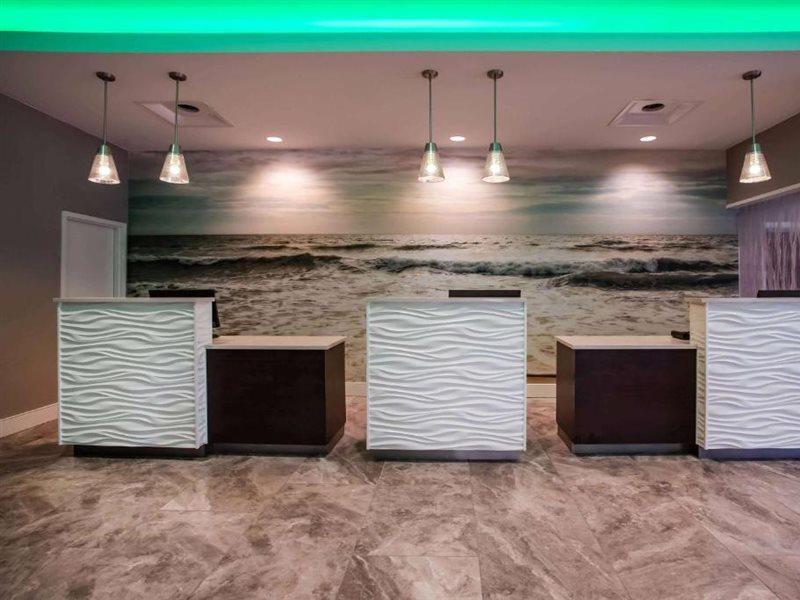 La Quinta By Wyndham Virginia Beach Exterior photo