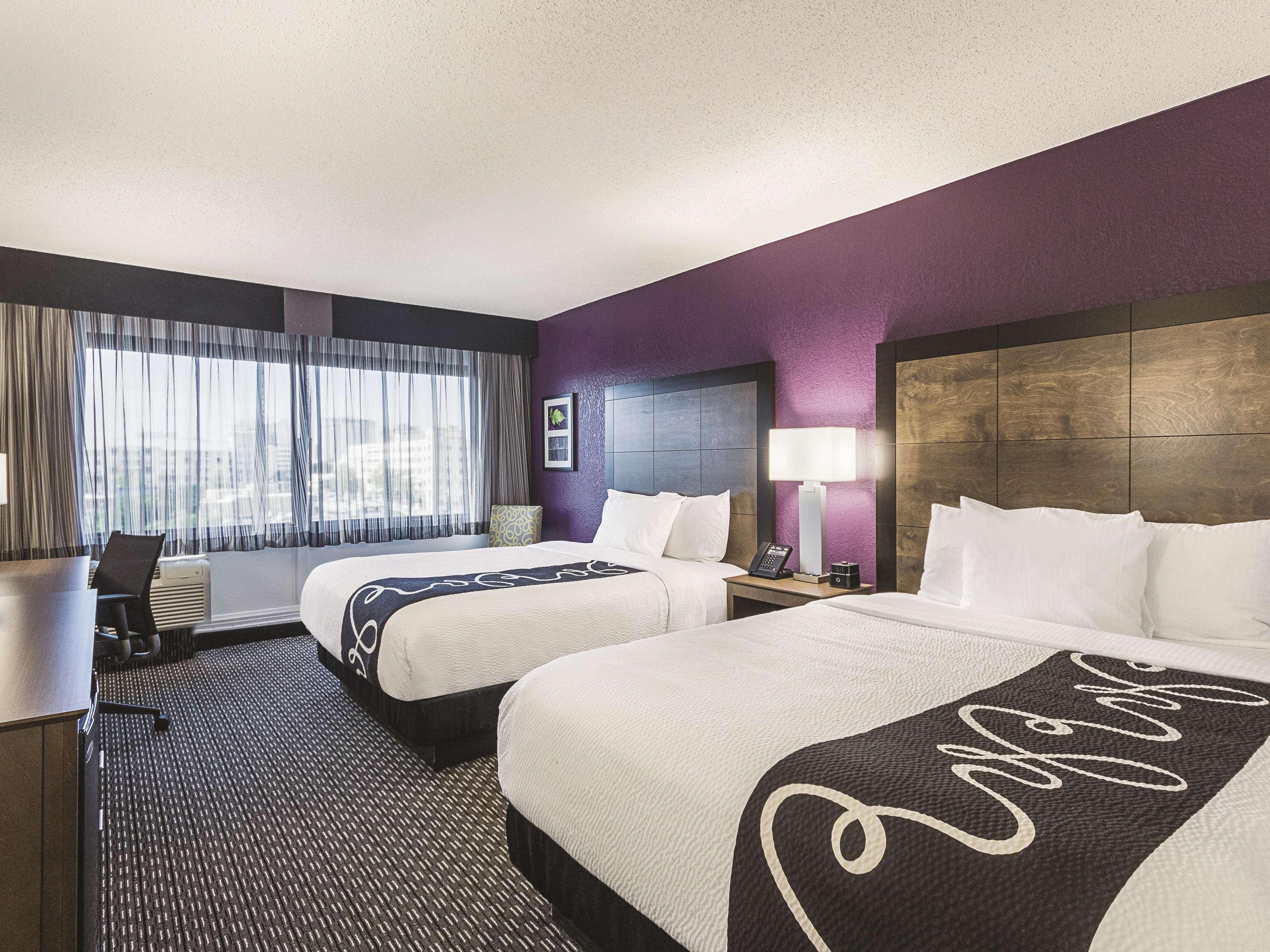 La Quinta By Wyndham Virginia Beach Exterior photo