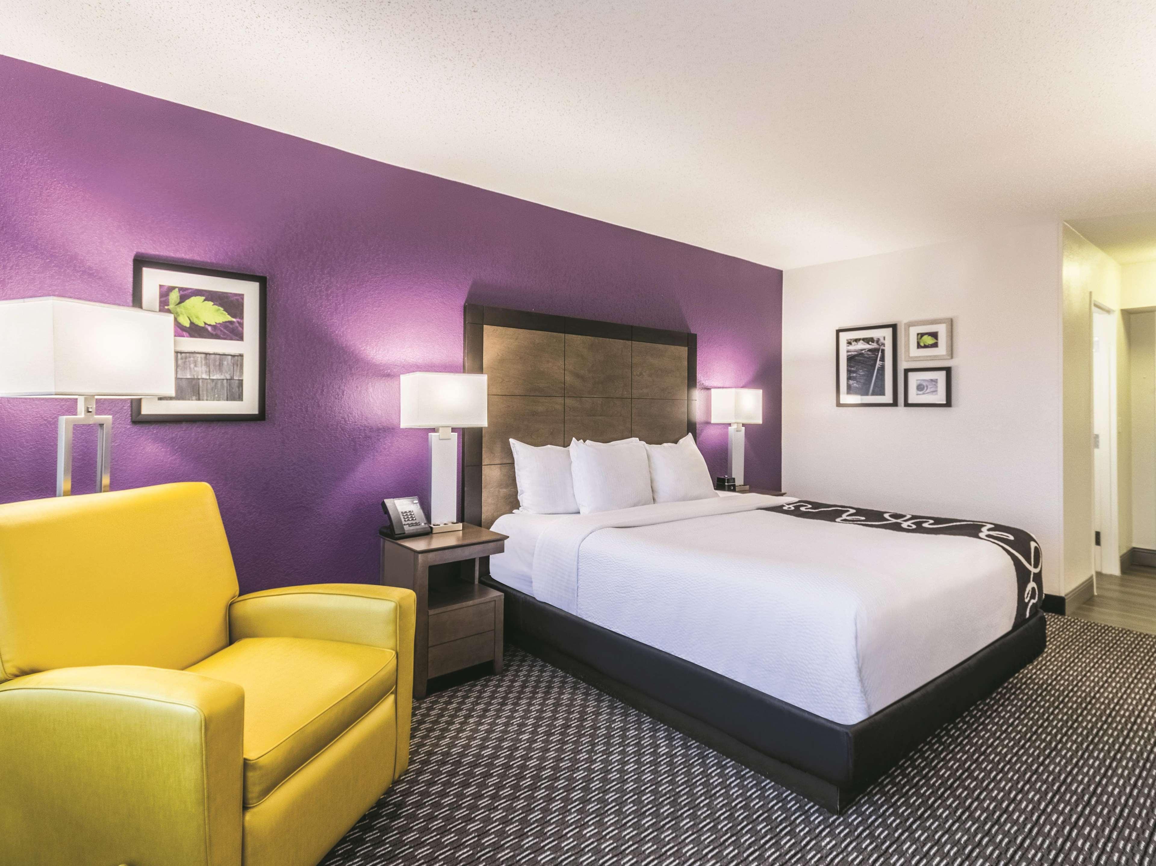 La Quinta By Wyndham Virginia Beach Exterior photo